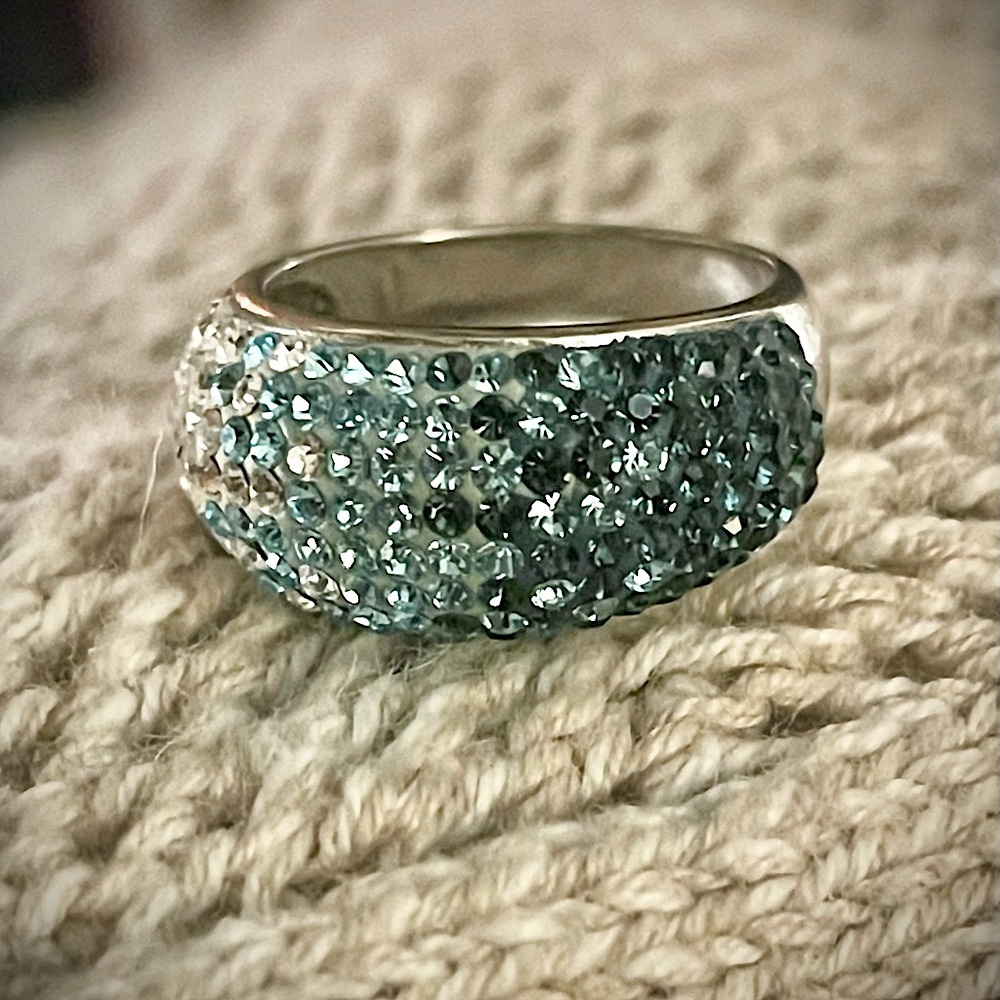 JCM 925 Sterling Silver Blue Ombre Pave Crystal Ring – Size 7